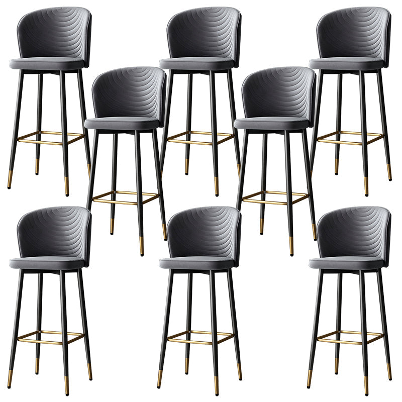 Tabouret de bar en cuir en cuir PU de style moderne avec des jambes en métal