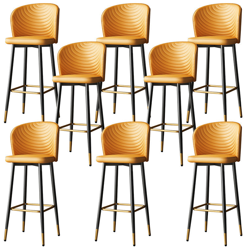 Tabouret de bar en cuir en cuir PU de style moderne avec des jambes en métal