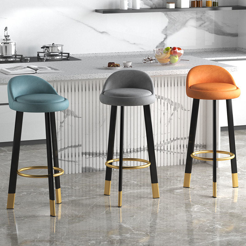 Sgabello da bar con seduta rotonda in stile moderno Sgabello da bar in pelle PU con gambe in metallo