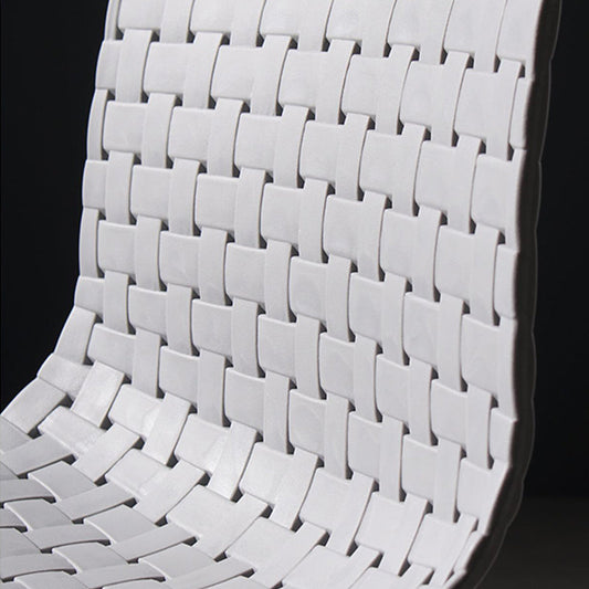 工業スタイルのリフト可能なバースツールプラスチックカウンターバースツール金属脚