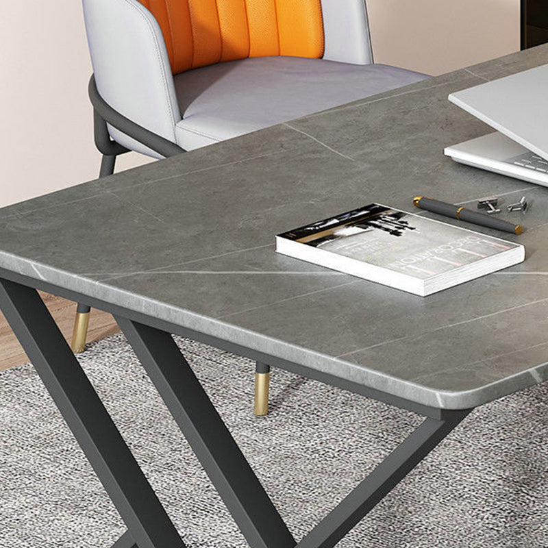 Scrivania da scrittura in pietra Sled Base Grey Writing Desk, alto 29,53 pollici