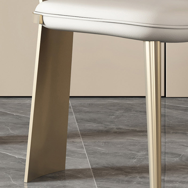 Sedia da pranzo senza braccio imbottita glam in gambe dorate