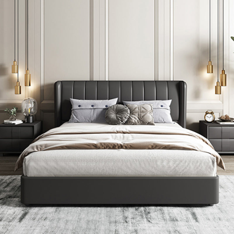 Letto a Wingback imbottito a Wingback in pelle vera contemporanea