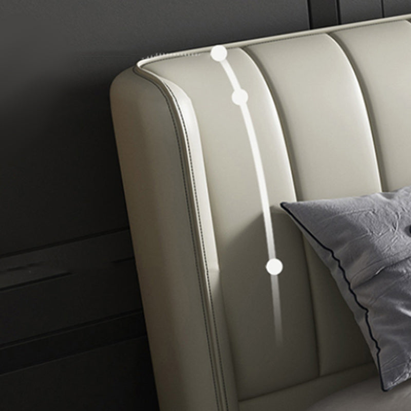 Letto a Wingback imbottito a Wingback in pelle vera contemporanea