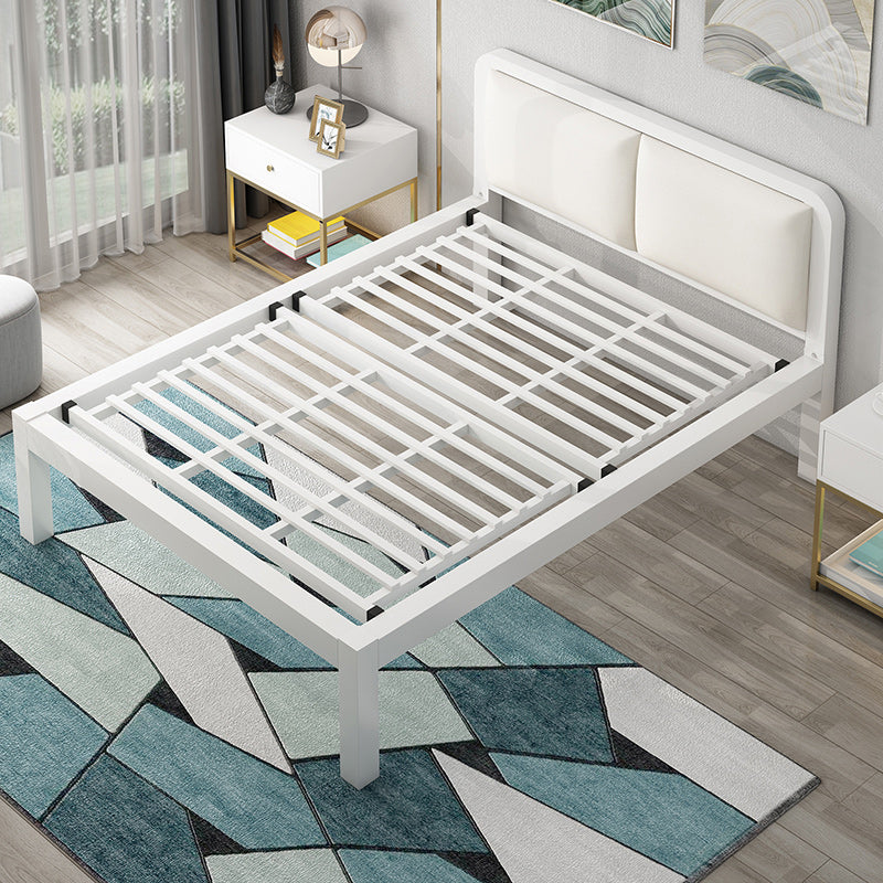 Letto a piattaforma metallica 36,61 "letto ad alto livello con testiera rivestita