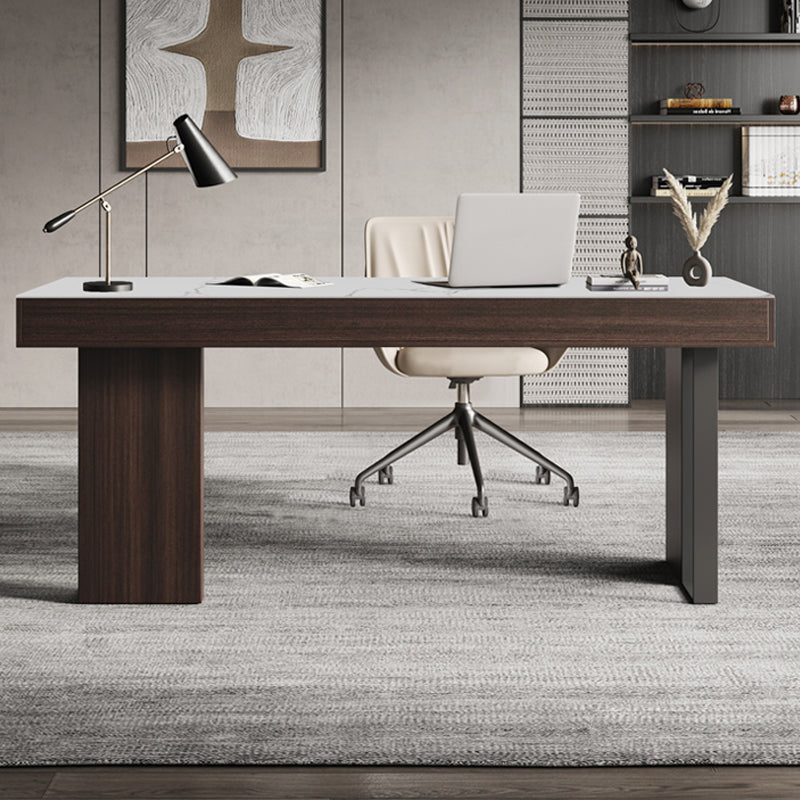 3 tiroirs d'écriture de bureau de bureau de forme rectangulaire en marron