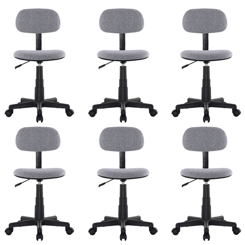 Les roues de chaise de conférence sans bras modernes incluent le chaise de bureau pour le bureau