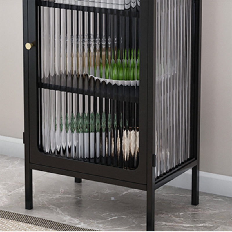 Porte di vetro contemporanee Visualizza un mobile Curio Curio con porta