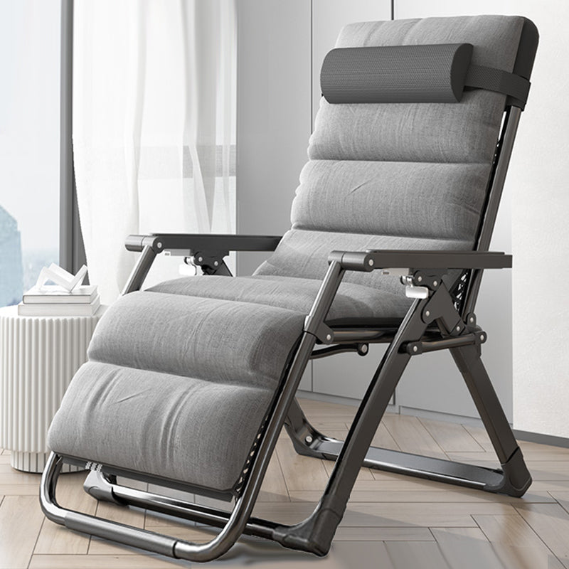 Sedia reclinabile in metallo con braccio sedia pieghevole contemporanea per camera da letto