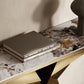 Mesa de consola rectangular de piedra Glam 13.78 "Mesa de acento de ancho con base abstracta