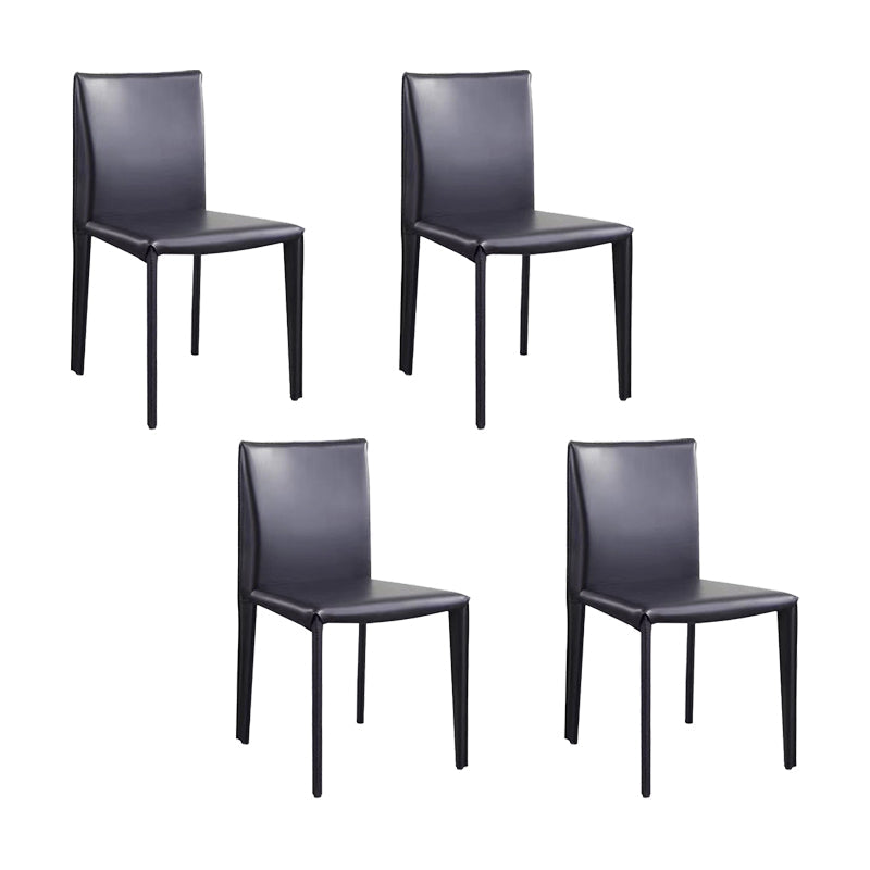 Eigentijdse eetkamerstoelen van kunstleer, armloze stoelen met metalen onderstel