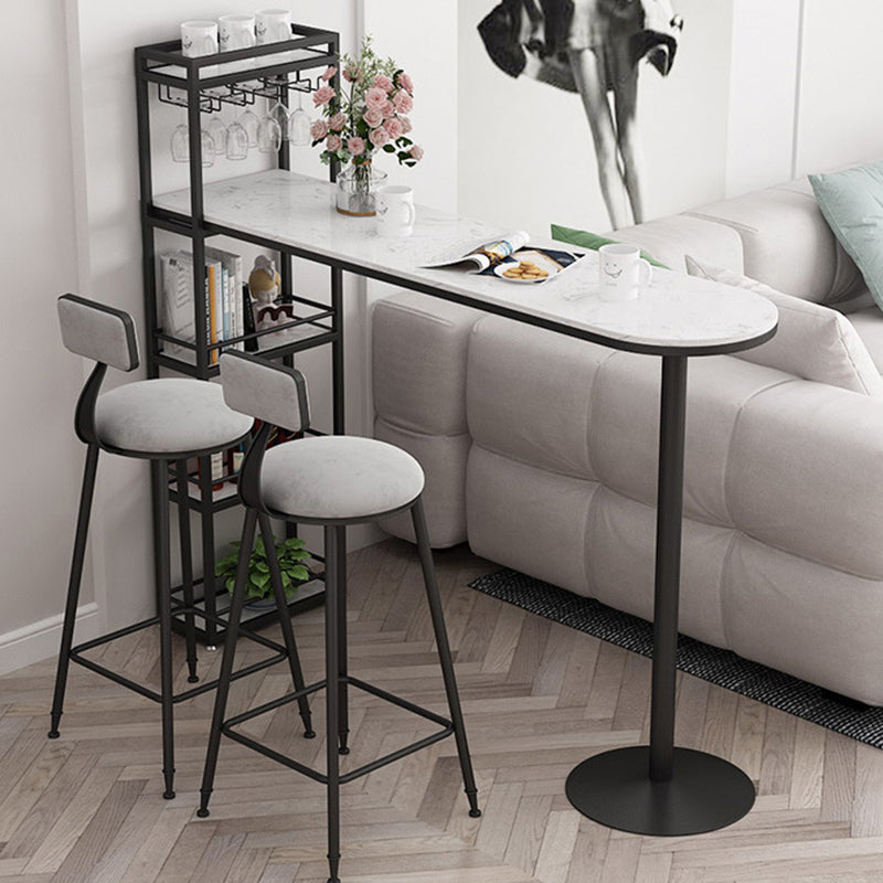 Mesa de bar de bistró de mármol sintético, mesa de bar con base metálica rectangular y estantes