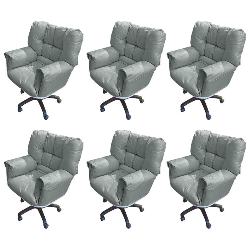 Chaise de bureau à armes rembourrées chaise de bureau ergonomique moderne avec roues