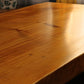 Table basse contemporaine en traîneau Table de cocktail basse rectangulaire en bois massif