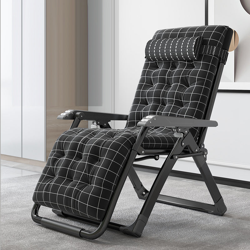 Sedia pieghevole in metallo in metallo standard in metallo contemporaneo