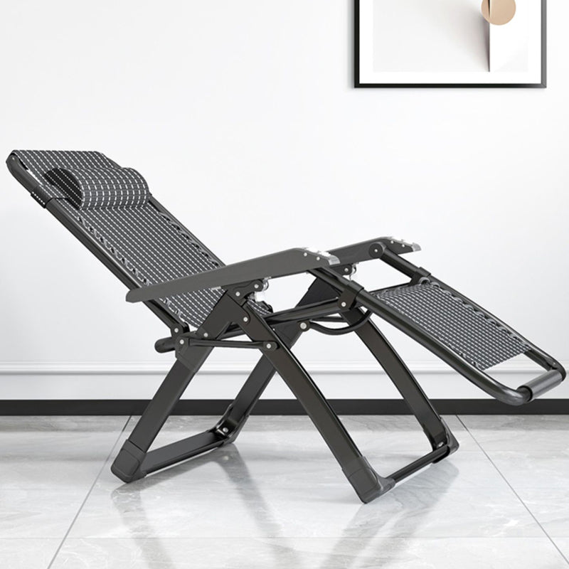 Sedia pieghevole in metallo in metallo standard in metallo contemporaneo