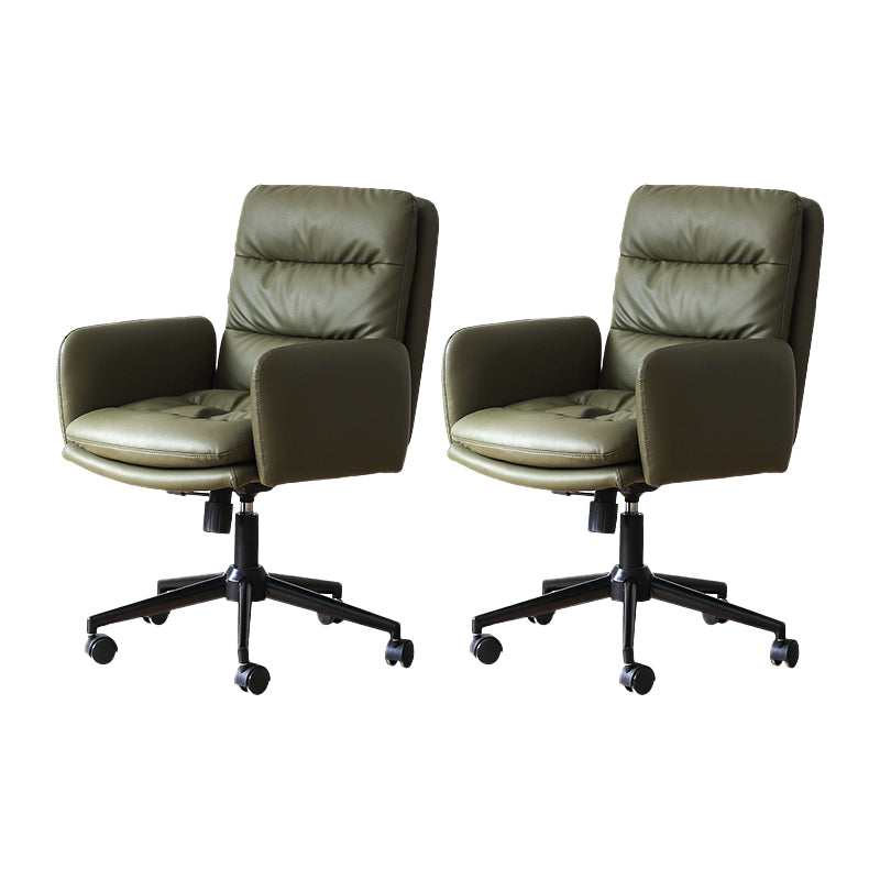 Silla de oficina de cuero moderna altura del asiento ajustable brazos fijos silla giratoria con ruedas