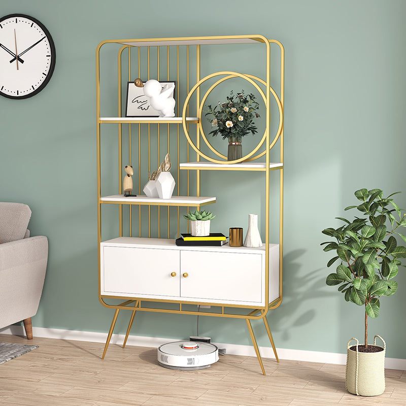 Libreria di libreria standard aperta con scaffali per ripiani per lo studio