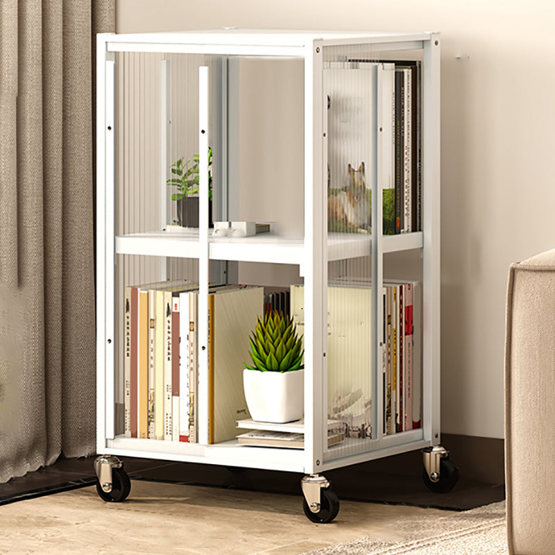 Libreria standard ingegnerizzato in legno scandinavo aperto con scaffali