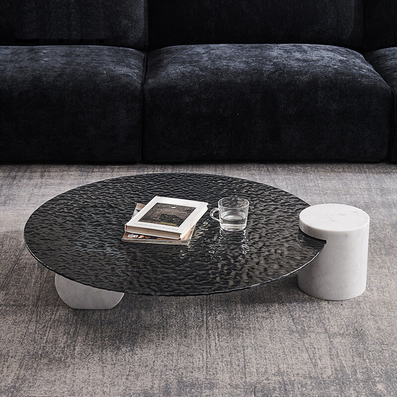 Table basse ronde avec dessus en verre Table de cocktail basse abstraite noire