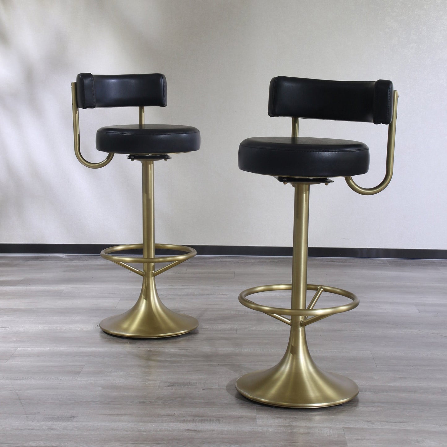 Tabouret de bar rotatif glam rotatif tabouret de comptoir en faux cuir pour la maison