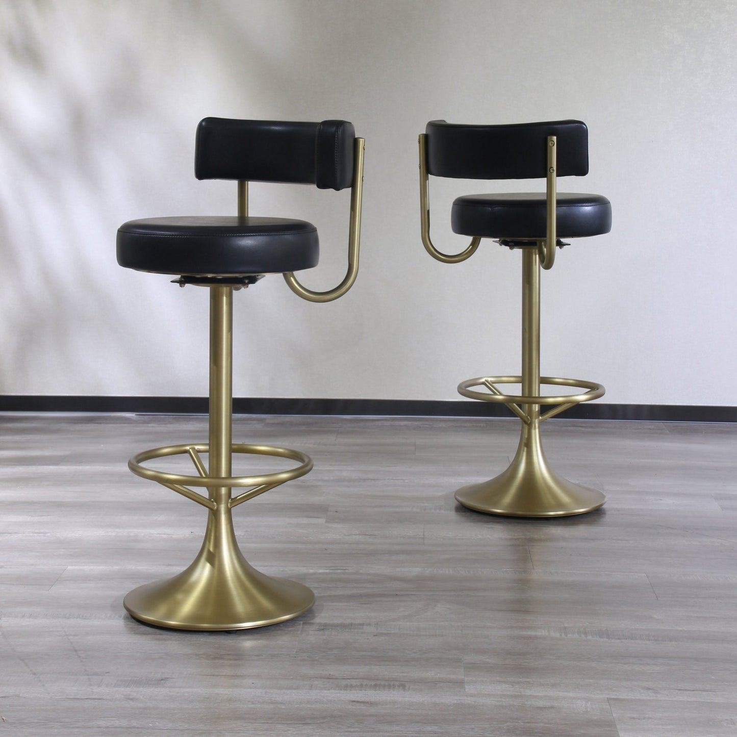 Tabouret de bar rotatif glam rotatif tabouret de comptoir en faux cuir pour la maison