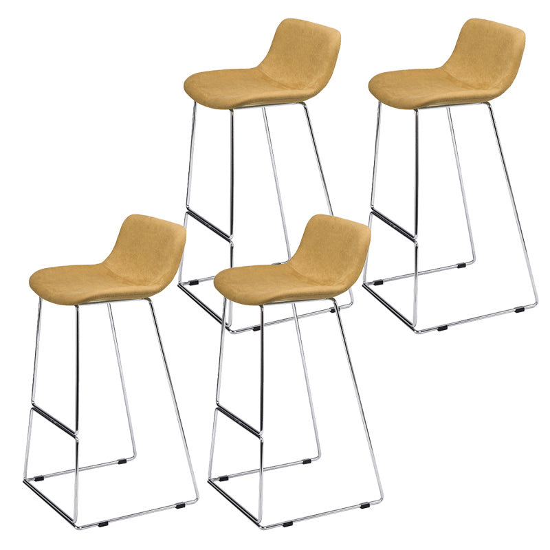 Taburete de bar nórdico con respaldo bajo, taburete de bar de plástico con patas de metal para el hogar
