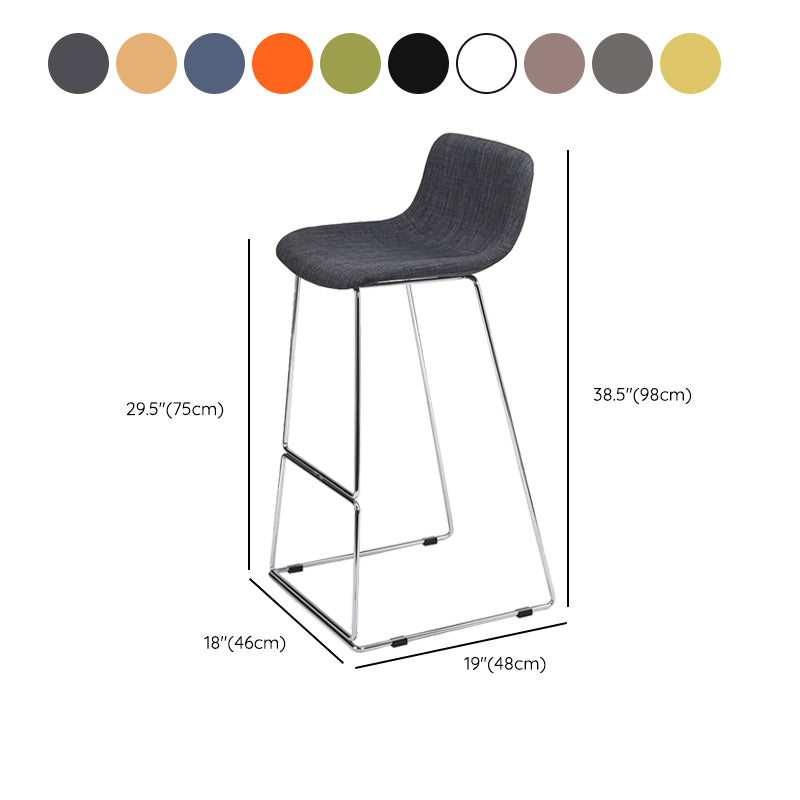Taburete de bar nórdico con respaldo bajo, taburete de bar de plástico con patas de metal para el hogar