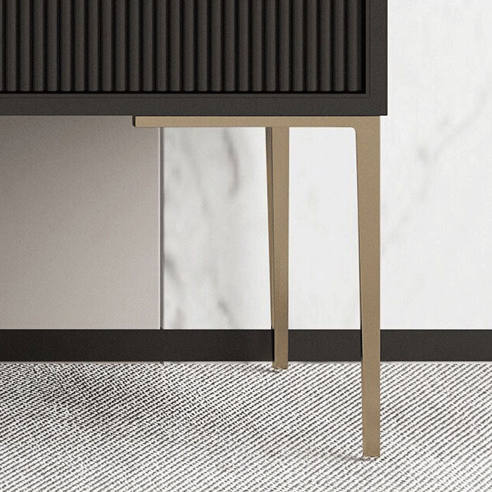 Scheda laterale in legno in stile glam con armadi e cassetti