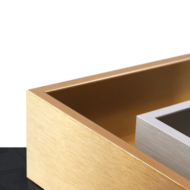 Panneau latéral contemporain moderne en pierre crénza avec des armoires pour la cuisine