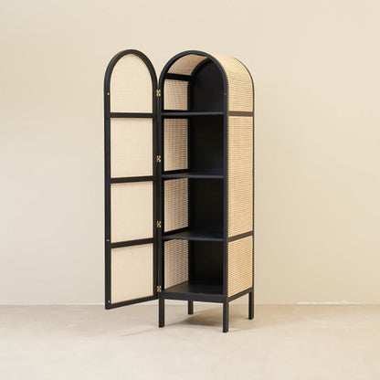 Armadio moderno del guardaroba in legno massiccio con gambe