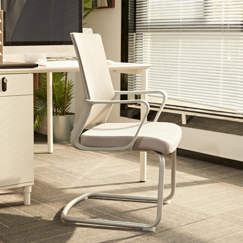 Sedia da ufficio moderna sedia a braccio fisso con schiena traspirante