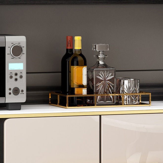 Scheda di vetro in pietra in pietra in stile glam con armadi e cassetti