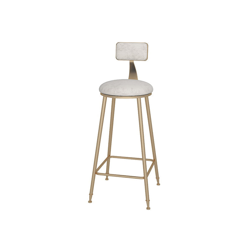 Sgabelli da bar rotondi imbottiti glam con base in metallo