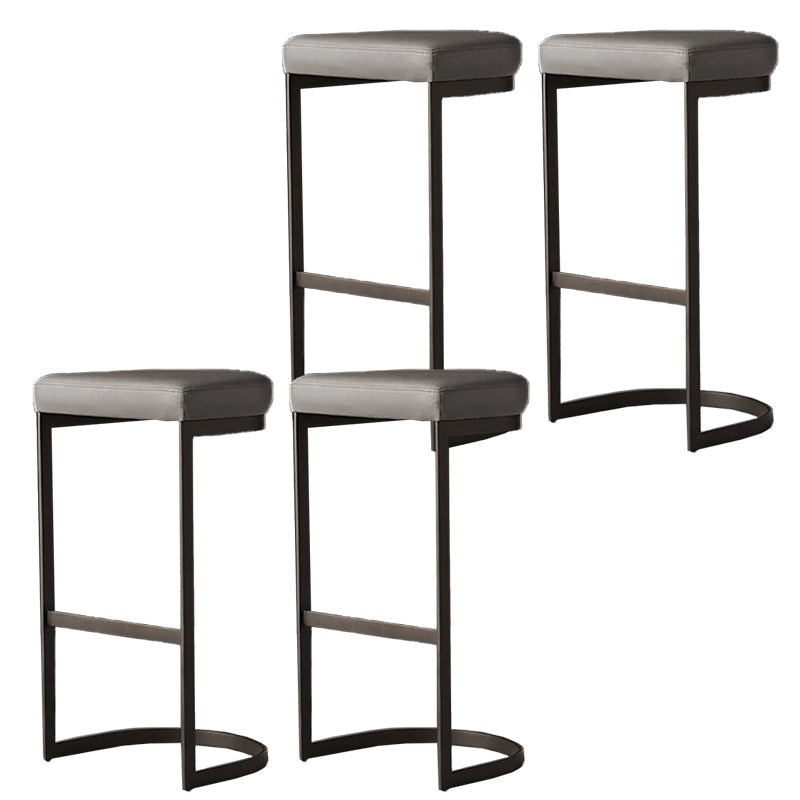 Tabourets de salle à manger glamour rembourrés des tabourets de bar sans base avec une base en métal