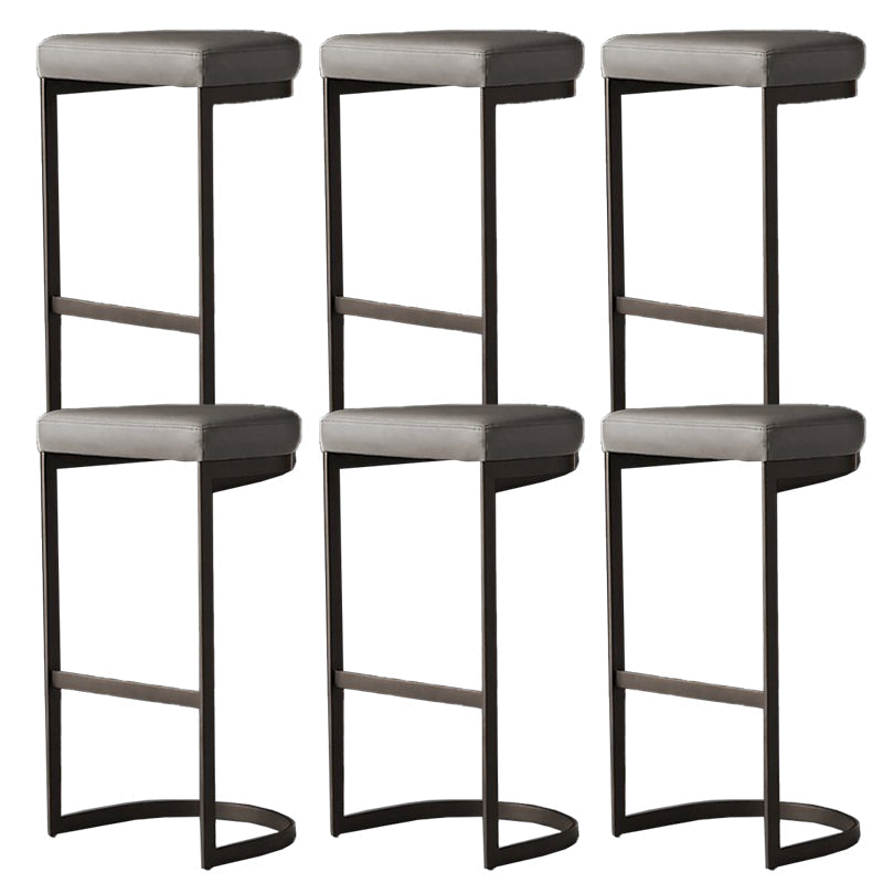 Tabourets de salle à manger glamour rembourrés des tabourets de bar sans base avec une base en métal