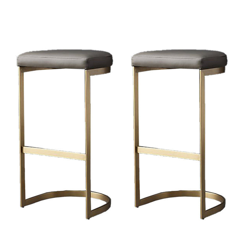 Tabourets de salle à manger glamour rembourrés des tabourets de bar sans base avec une base en métal