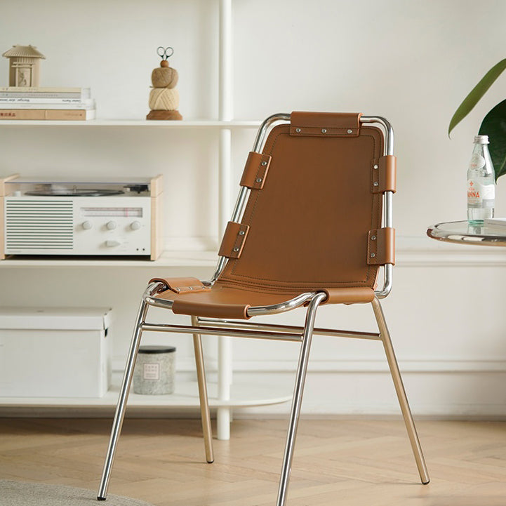 Silla lateral de estilo moderno silla de comedor de base de metal de cuero para casa