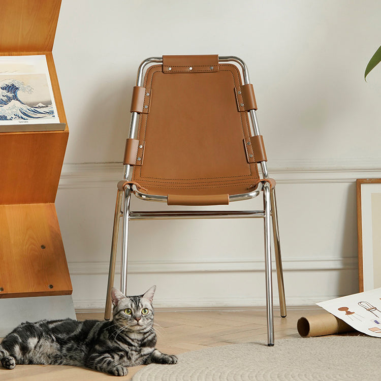 Silla lateral de estilo moderno silla de comedor de base de metal de cuero para casa