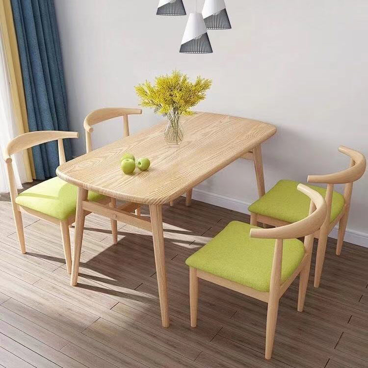 Eetterkamer diner keukentafel ovaal houten 4 poten eettafel