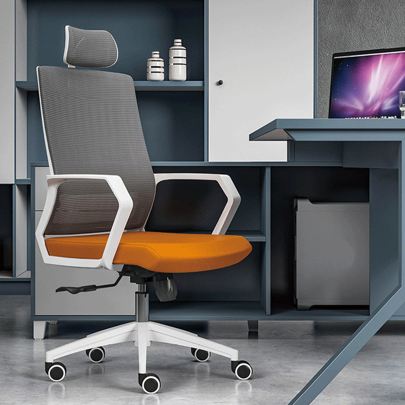 Silla de oficina moderna brazos fijos altura de asiento ajustable altura giratoria con espalda transpirable