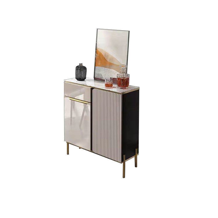 Scheda laterale per scaffalature regolabili in pietra di credenza in stile glam con armadi e cassetti