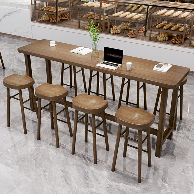 Contatore in legno massiccio e sgabelli da bar moderni sgabelli da banco marrone