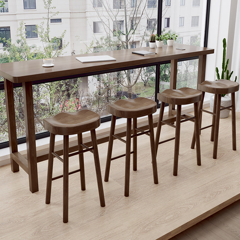 Contatore in legno massiccio e sgabelli da bar moderni sgabelli da banco marrone