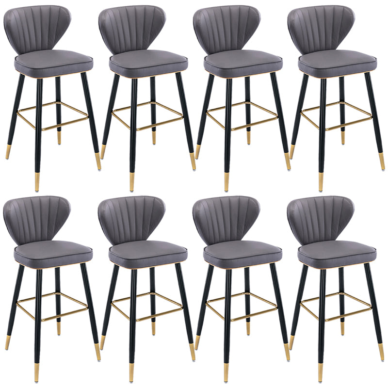 Contra e sgabelli da banco contropiede industriale per il ristorante