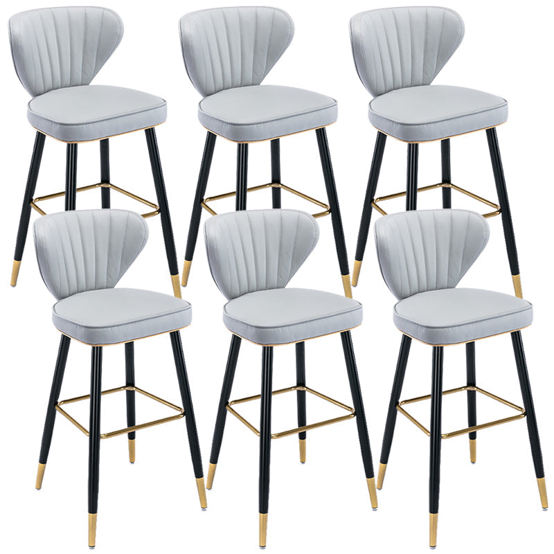 Contra e sgabelli da banco contropiede industriale per il ristorante