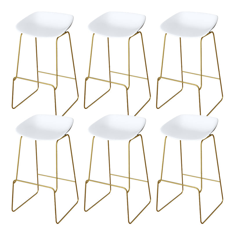 Sgabelli da pranzo in metallo sgabelli da bar scandinavo senza braccio con poggiapiedi