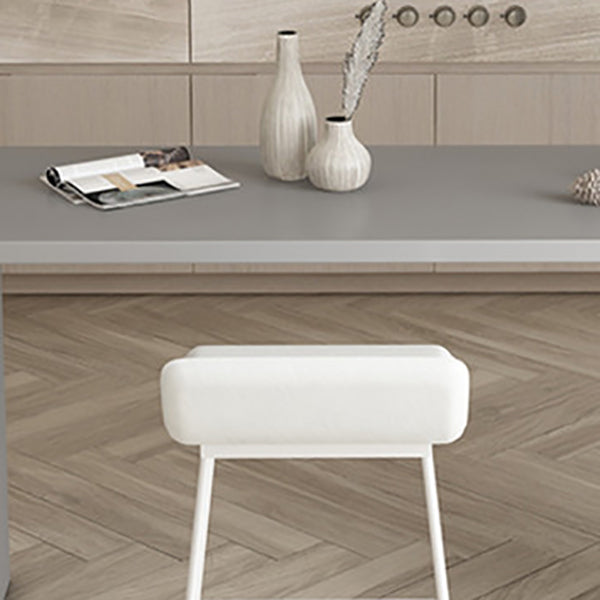 Sgabelli da bar con armi contemporanei con base in metallo