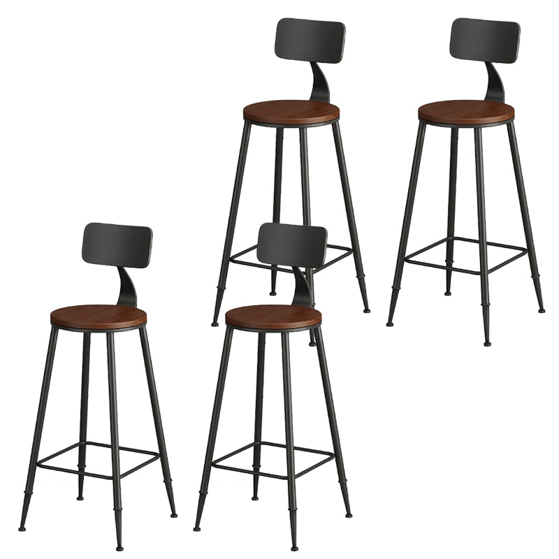 Sgabello da pranzo in legno massiccio contemporaneo con poggiapiedi