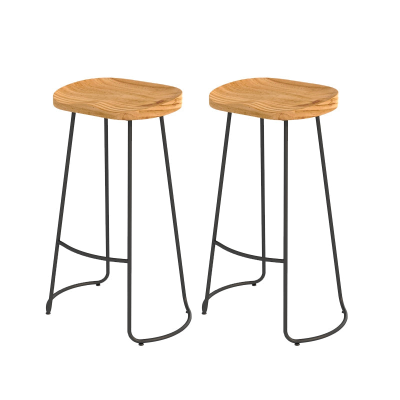 Sgabello da pranzo in legno massiccio contemporaneo con poggiapiedi